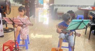 5 LỢI ÍCH VÔ GIÁ KHI HỌC CHƠI ĐÀN GUITAR
